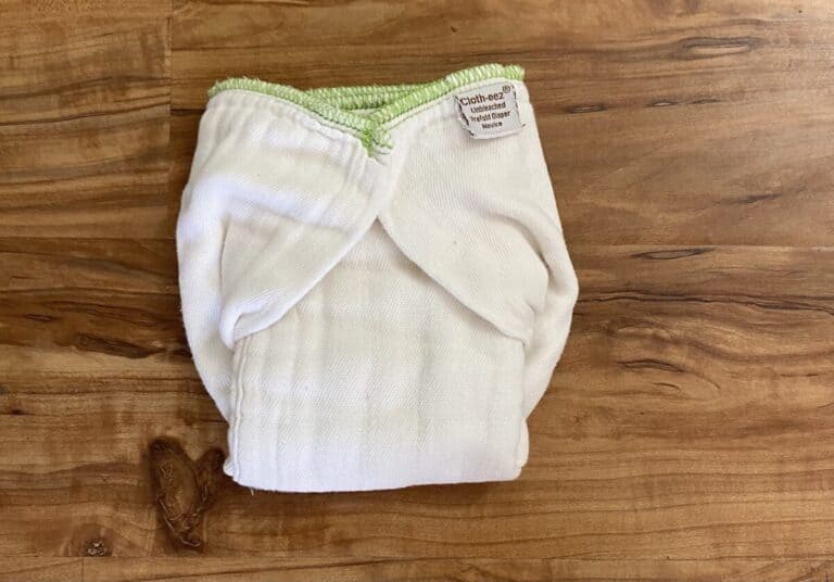 Are cloth diaper liners necessary? Overview of fleece & disposable