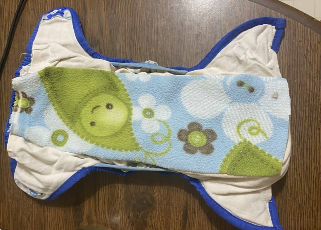 Are cloth diaper liners necessary? Overview of fleece & disposable